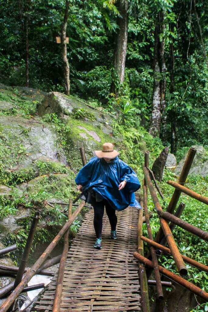 Huay Keaw Waterfall in Lam Nam Kok National Park, hiking near Bamboo Nest de Chiang Rai